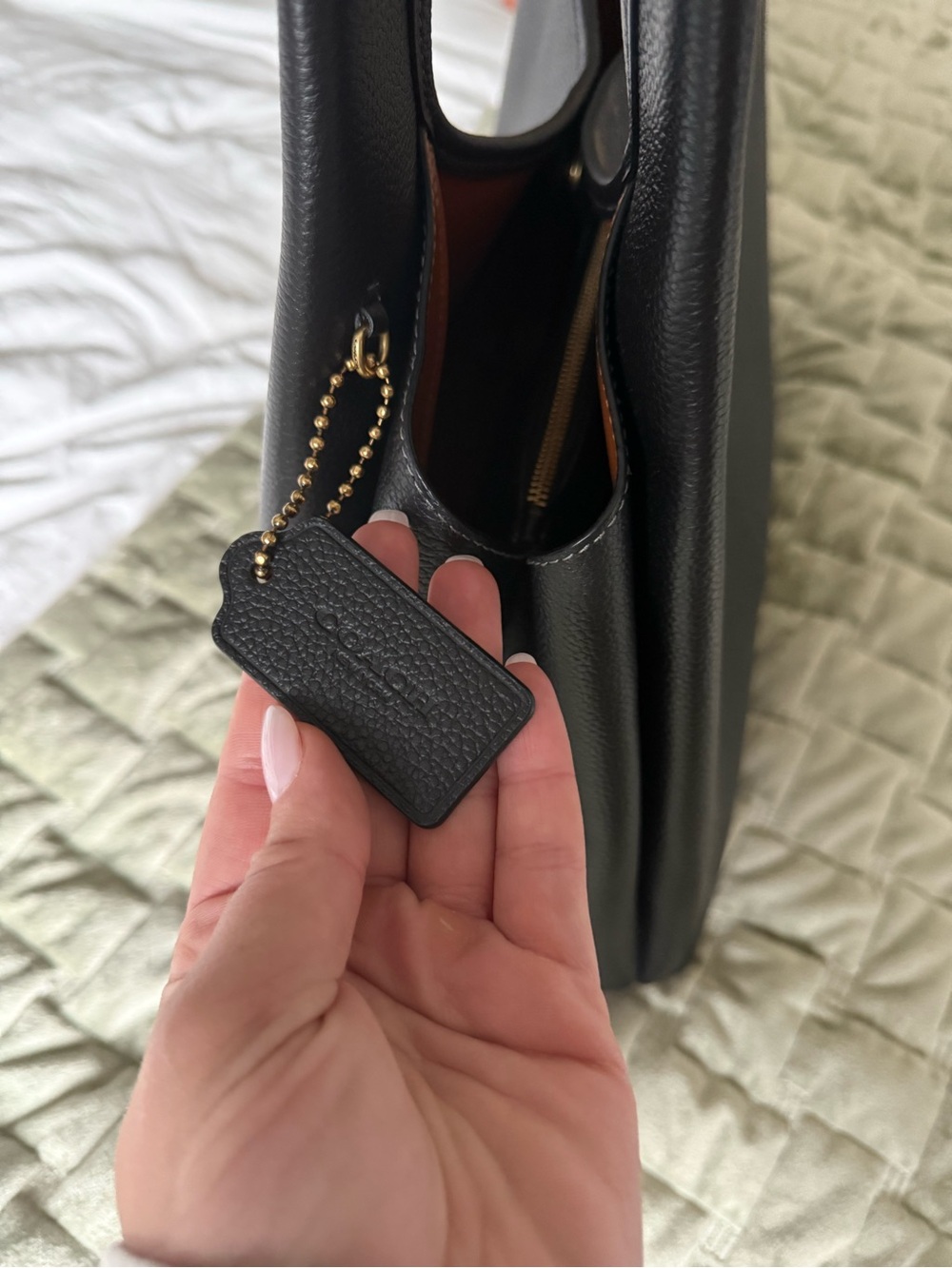Coach Black Lana Shoulder Bag - Picture 3 of 7